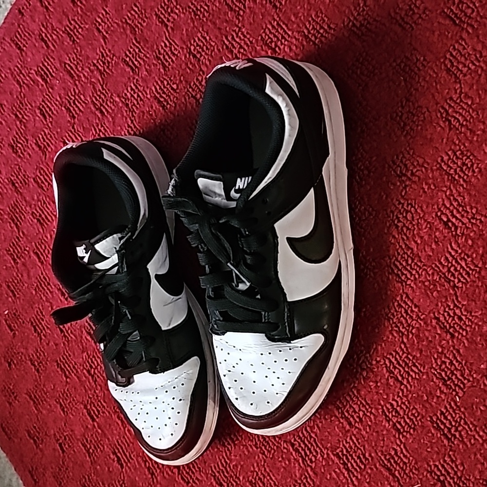 Preowned Nike Dunk Panda Sneakers